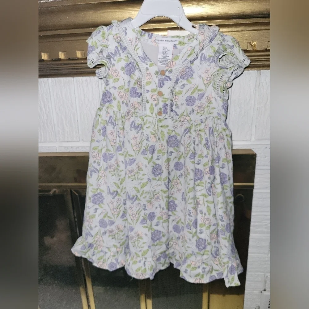 Cupcakes and Cashmere 2pc set. Floral dress with purse. Girls 4t